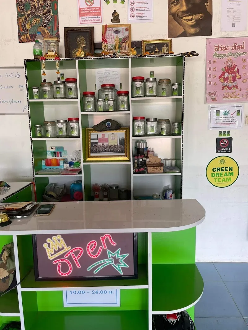Cannabis First shop