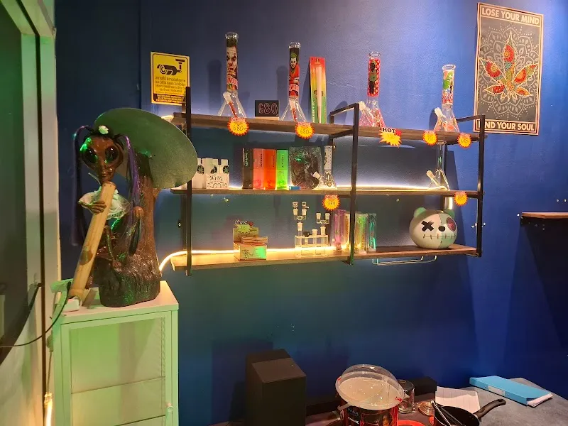 FordRasta Cannabis SHOP / จำหน่าย กัญชาอุดร ซ.ยูคอร์น ก่อนถึงทางรถไฟ