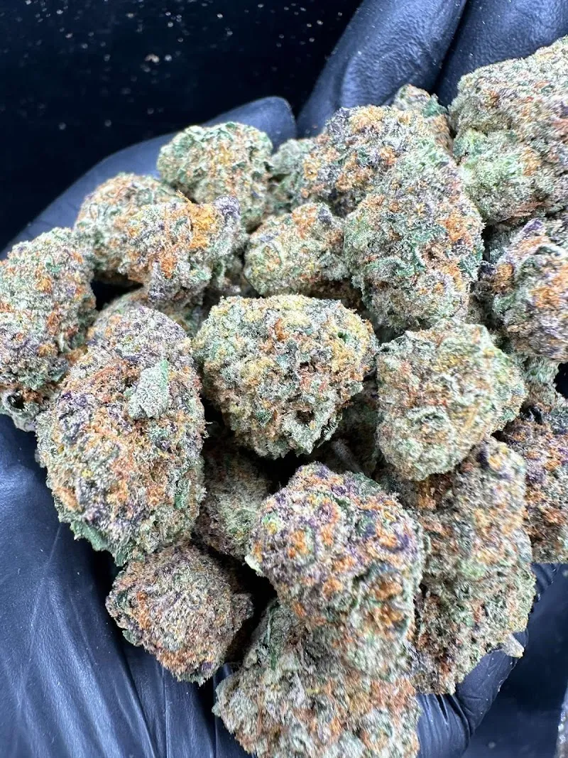 Fulltank Cannabisshop ร้านกัญชา