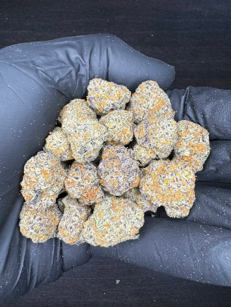 Fulltank Cannabisshop ร้านกัญชา