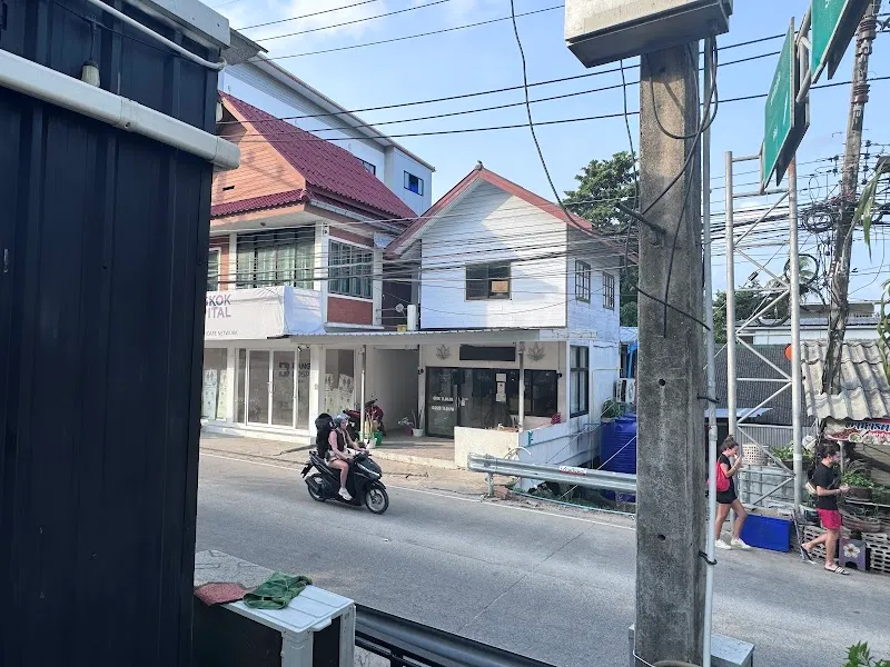 Khun Chok Dee Cannabis Shop