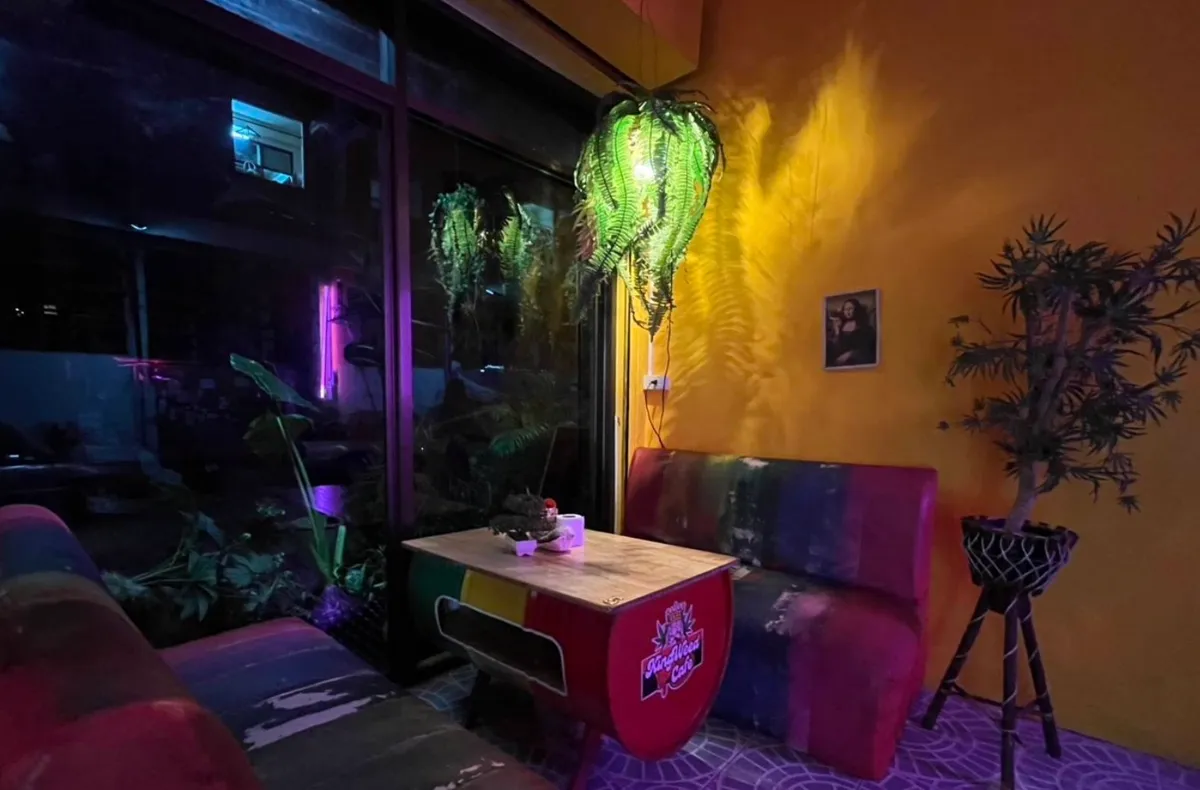 King Weed Cafe