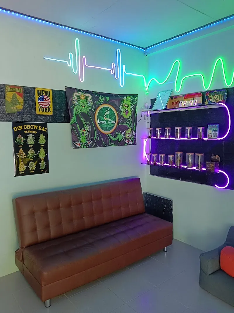 Lung Chan Cannabis Shop