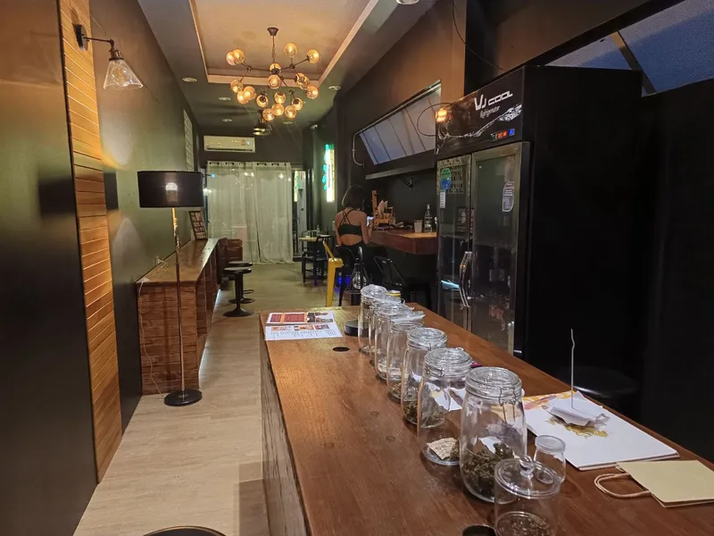 The Hot Box Cafe