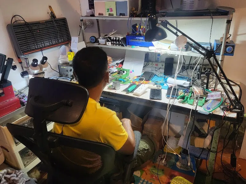 The Pot Hole Lanta Cannabis Shop &​ Mc Mobile Phone Repair